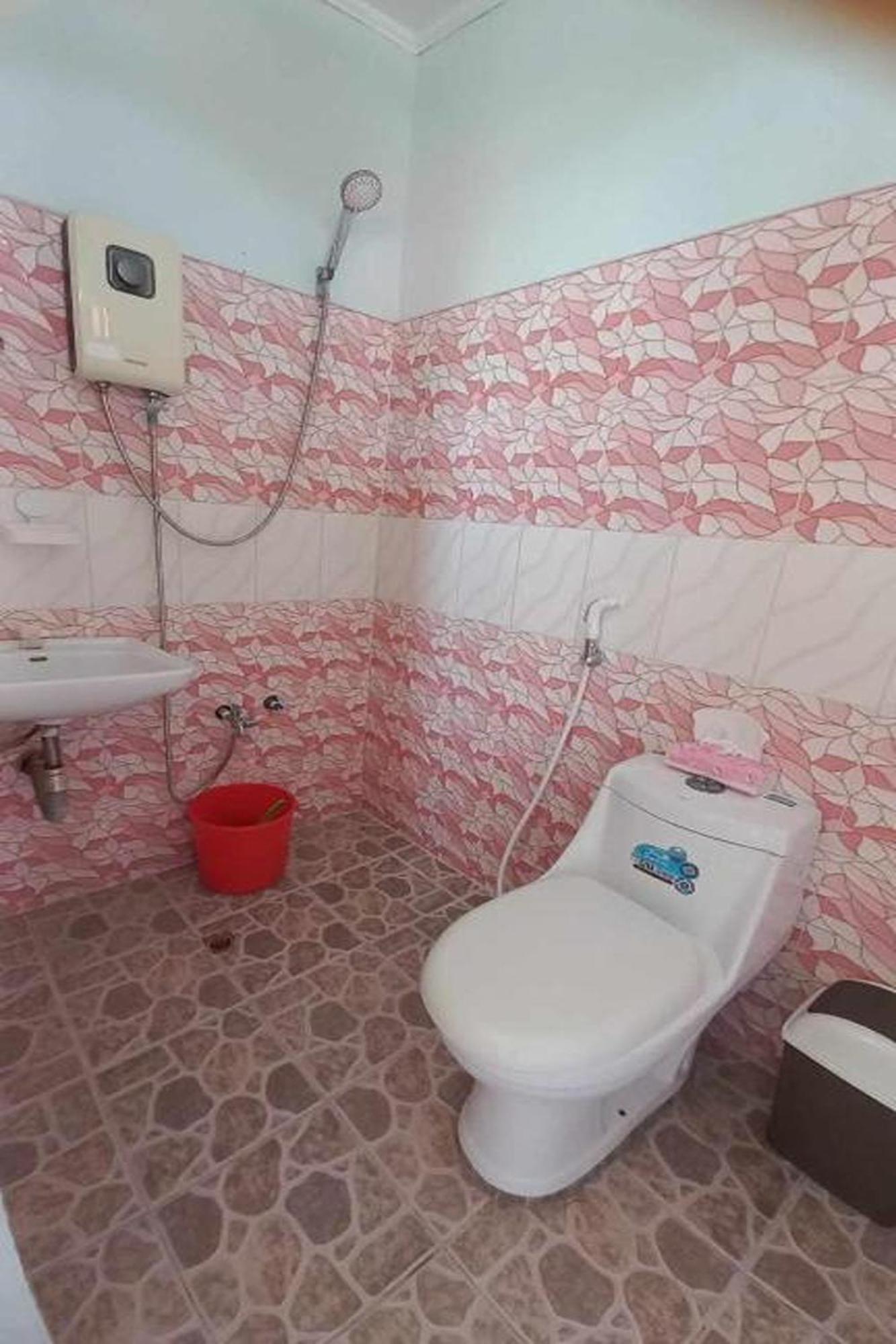Fnt Transient House Near Hundred Islands Hotel Alaminos Exterior foto